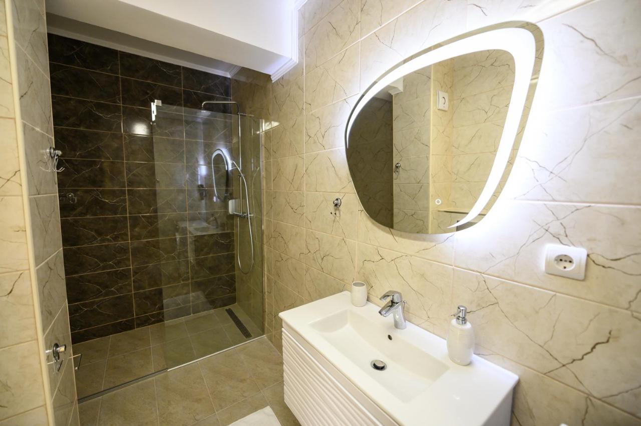 Sunset Lake Apartament Mamaia Ngoại thất bức ảnh
