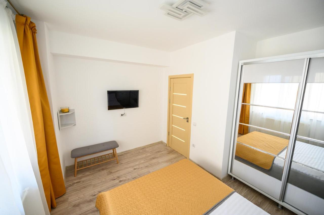 Sunset Lake Apartament Mamaia Ngoại thất bức ảnh