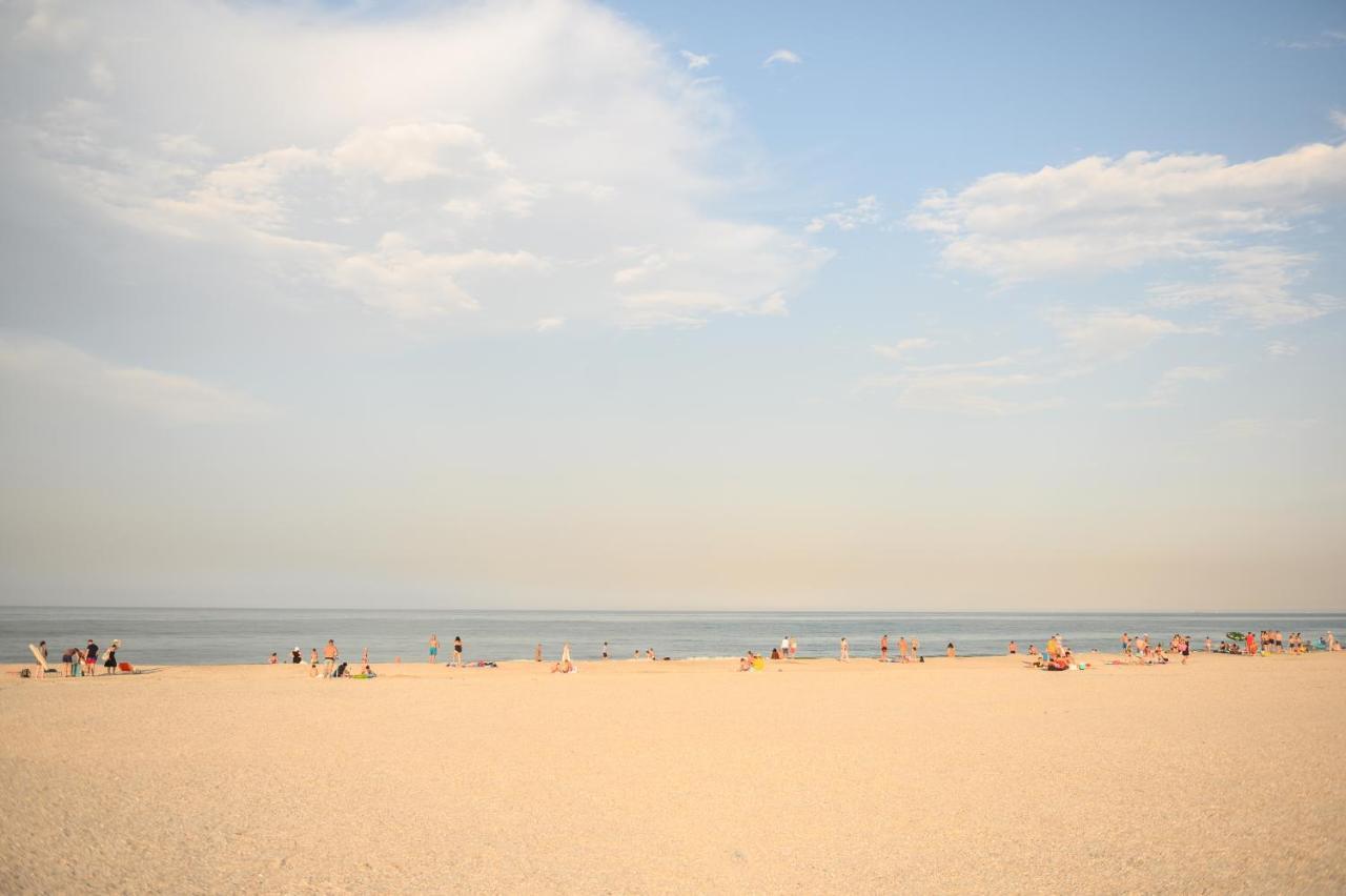 Sunset Lake Apartament Mamaia Ngoại thất bức ảnh